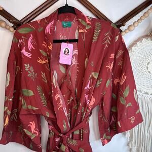 NEW Uncommon Good Juliet Meeks Birth Month Flower Robe